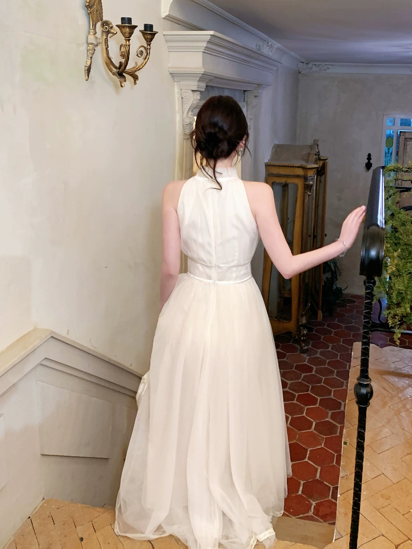 Sleeveless A Line Tulle Dress Elegant Wedding Dress  P1591