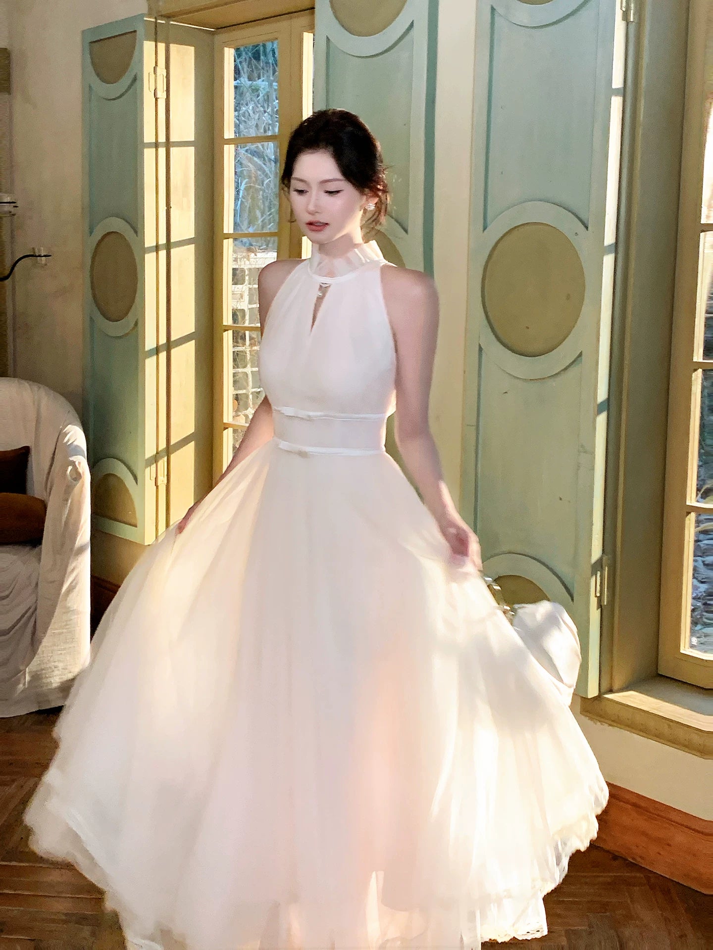 Sleeveless A Line Tulle Dress Elegant Wedding Dress  P1591