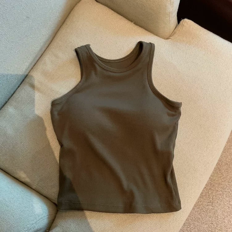 Solid Color Slim-fit Sleeveless Top    L121