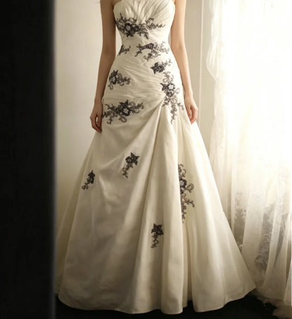 Spaghetti Strap Ivory Satin Wedding Dress With Black Appliques  P1210