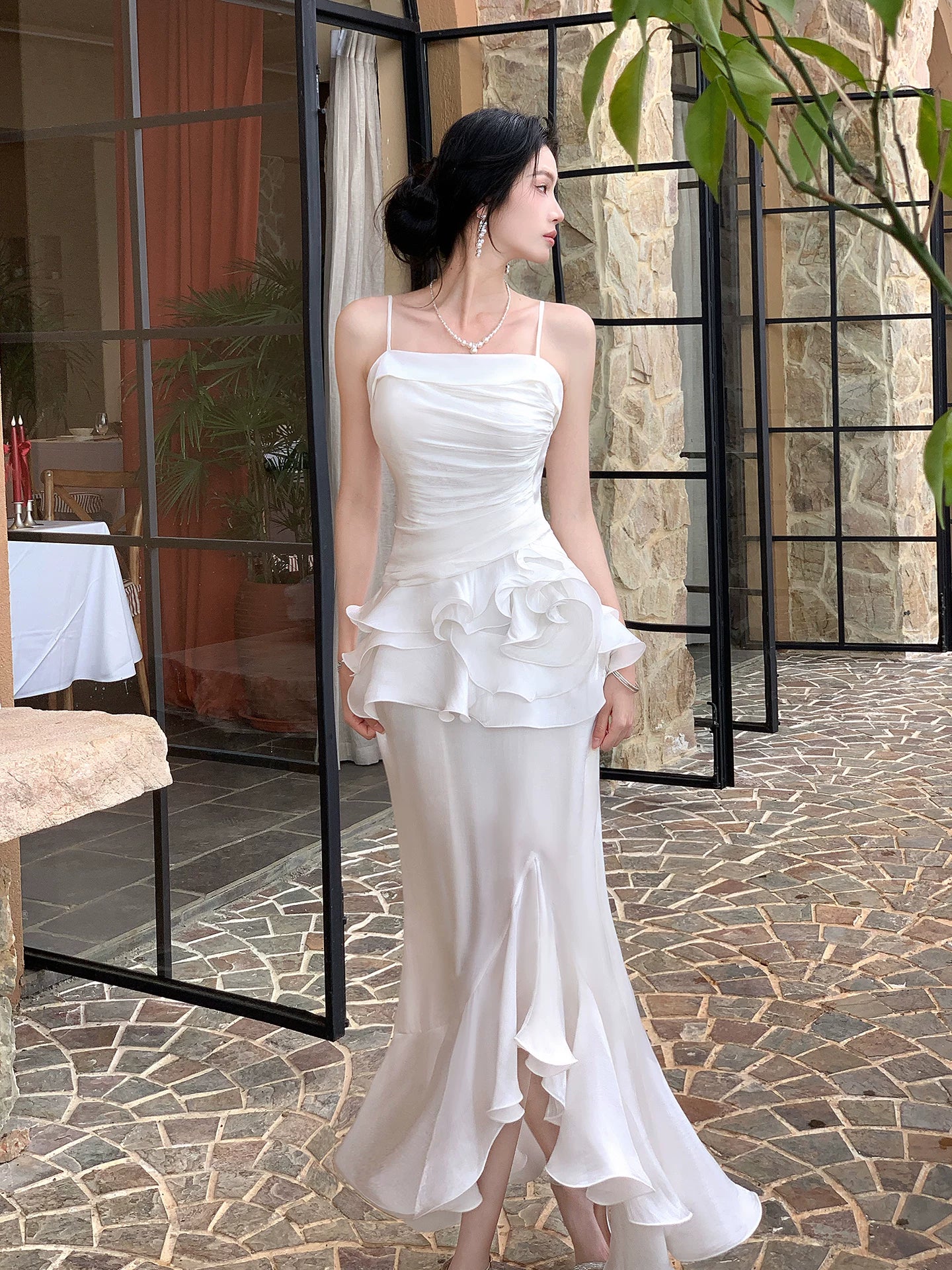 Spaghetti Strap White Sheath Wedding Dress Ruffled Graduation Dress  P1251