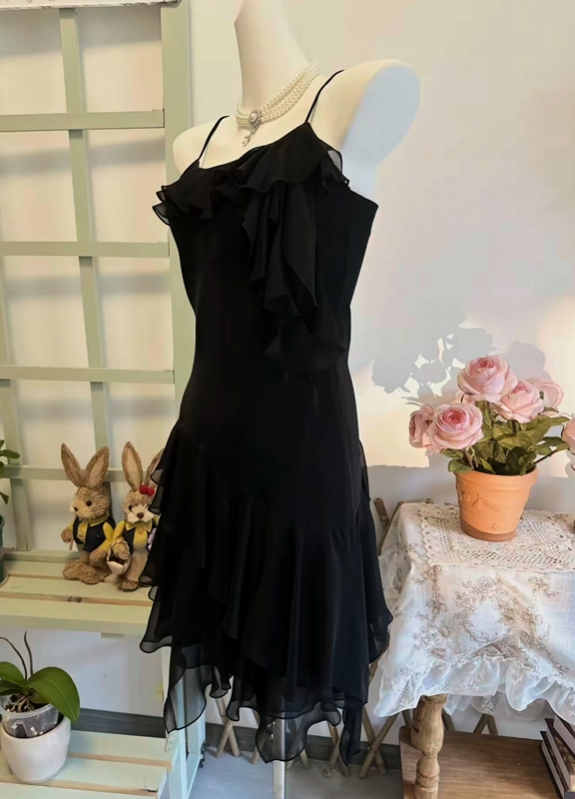 Spaghetti Straps Black Chiffon Ruffled Birthday Dress  P2124