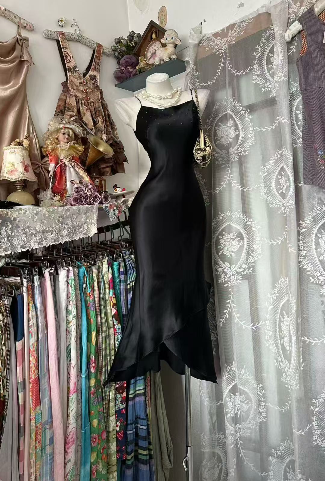 Spaghetti Straps Black Mermaid Satin Evening Dress  P1958