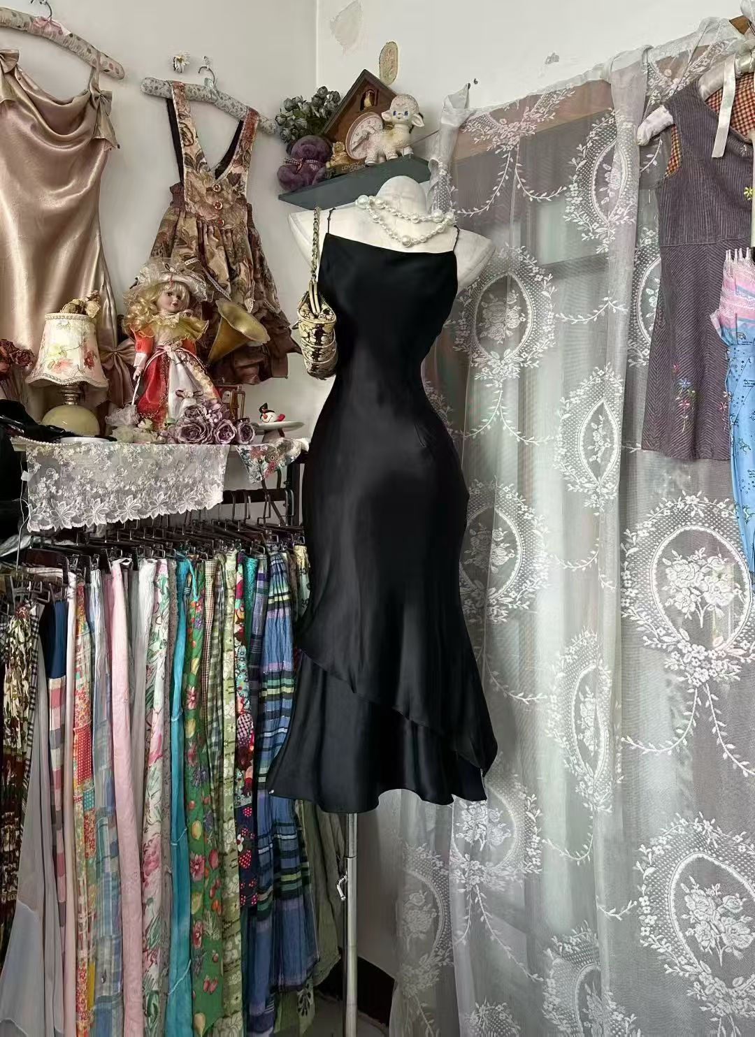 Spaghetti Straps Black Mermaid Satin Evening Dress  P1958