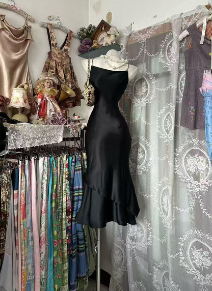 Spaghetti Straps Black Mermaid Satin Evening Dress  P1958