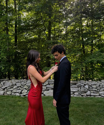 Spaghetti Straps Burgundy Mermaid Prom Dress With Appliques  P1585