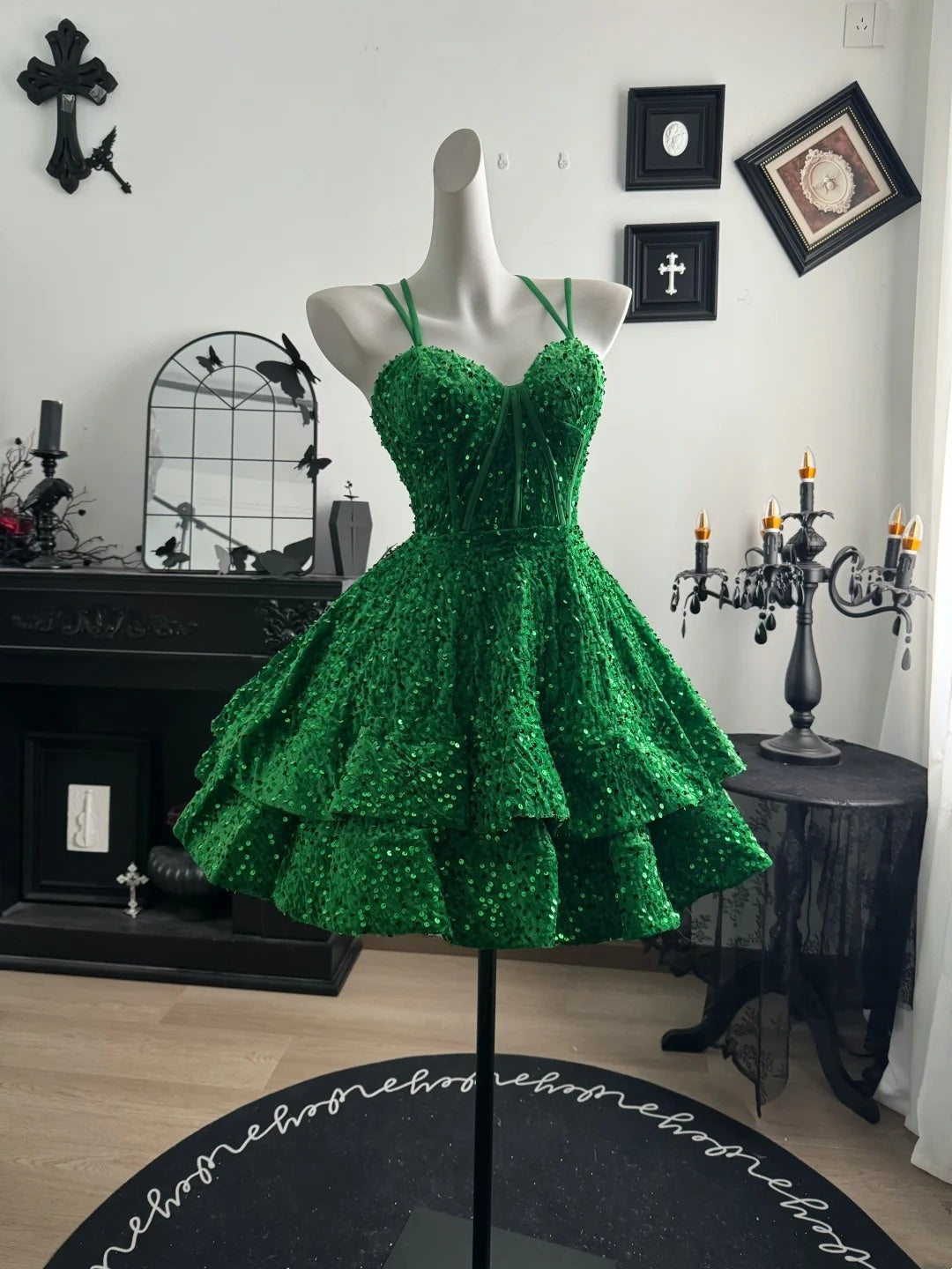 Spaghetti Straps Green Velvet Sequin Homecoming Dress Short Party Dress  P1857