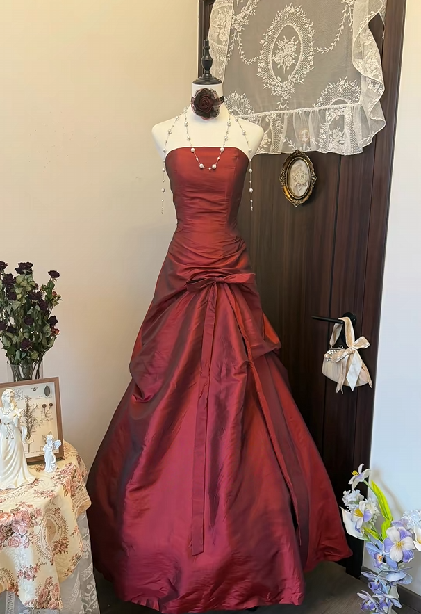 Strapless Burgundy Taffeta Retro Prom Dress  P2651