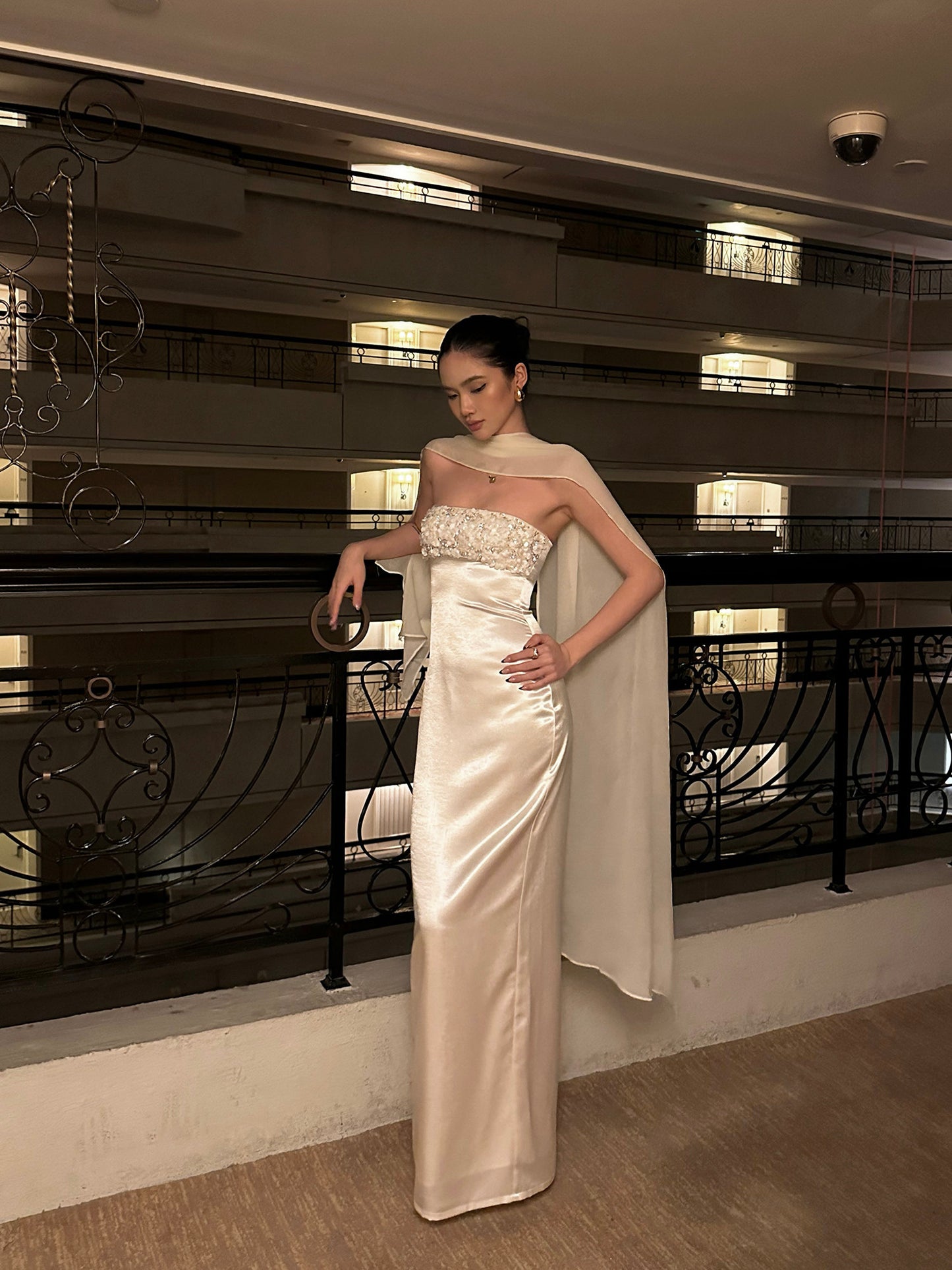 Strapless Sheath Satin Prom Dress with Scarf Formal Evening Dress  P1107