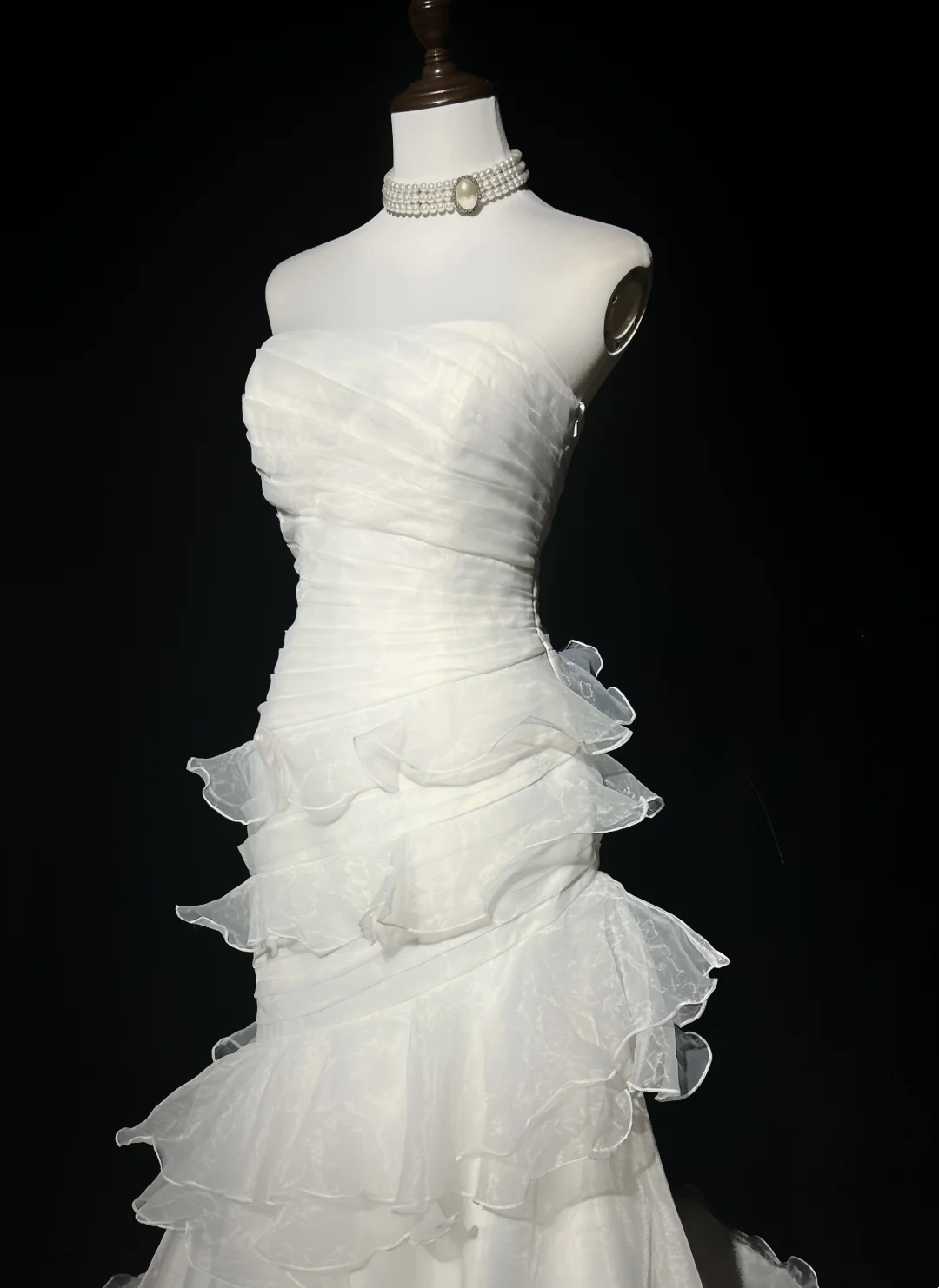 Strapless White Mermaid Wedding Dress For Bridal Ruffled Evening Dress P872