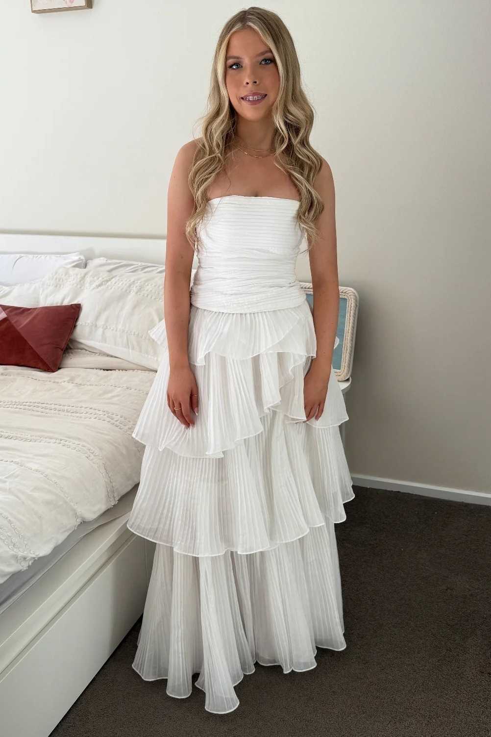 Strapless White Pleated Layered Wedding Dress Formal Dress  P2462