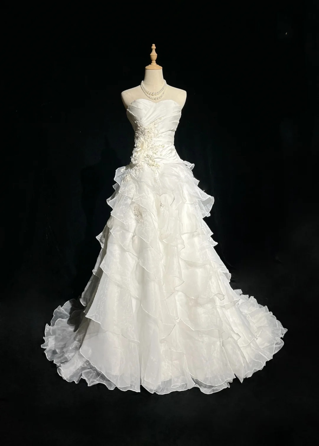 Strapless White Ruffled A Line Wedding Dress Formal Prom Dress P875