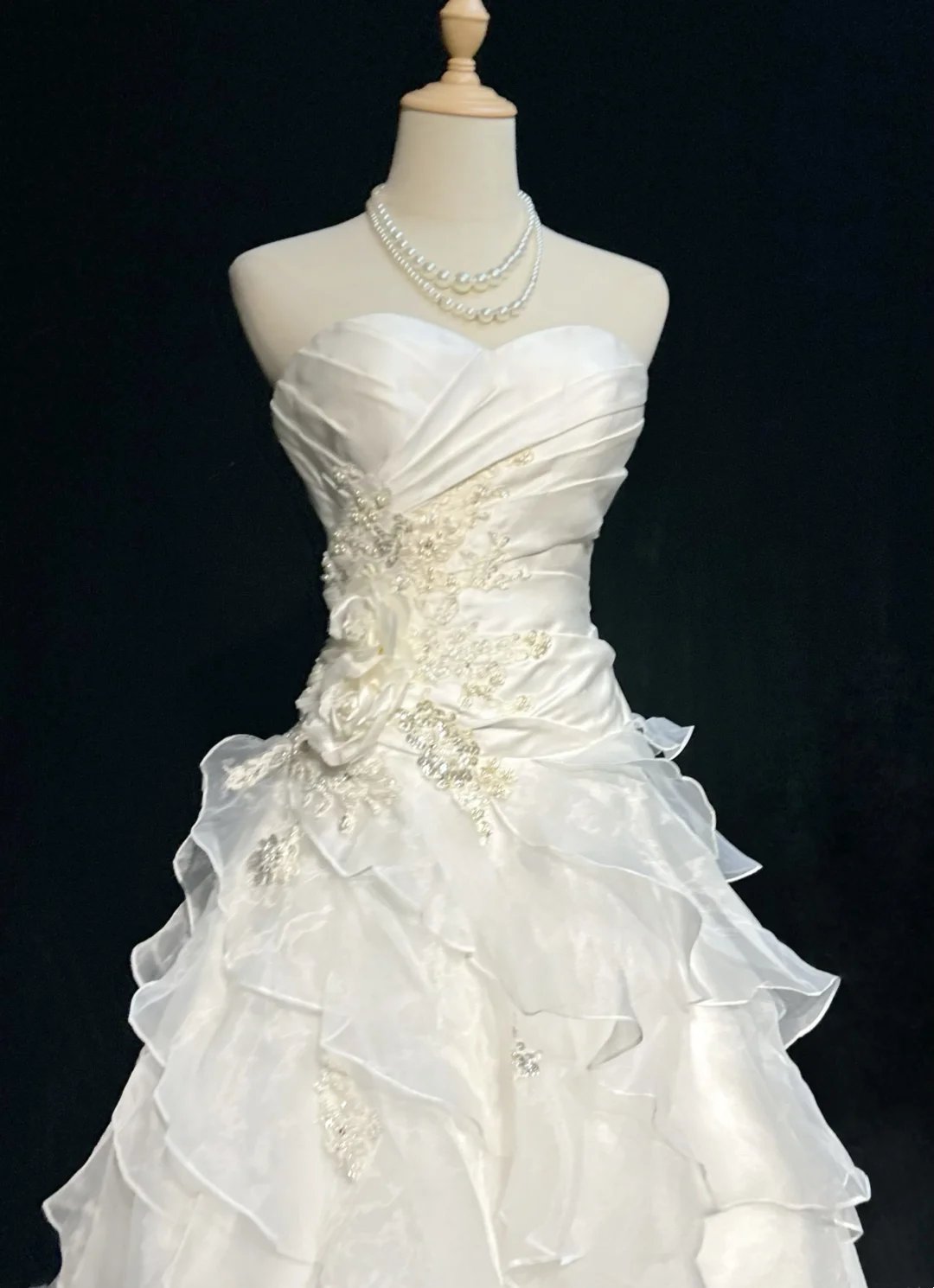 Strapless White Ruffled A Line Wedding Dress Formal Prom Dress P875