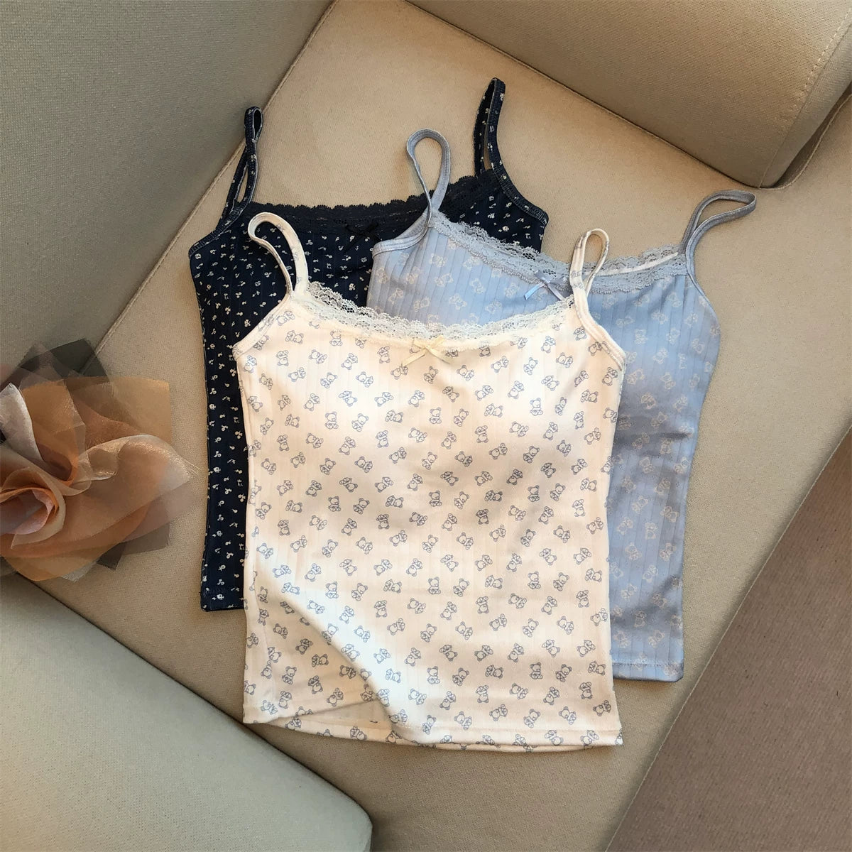 Sweet Lace Floral Patterns Top  L130
