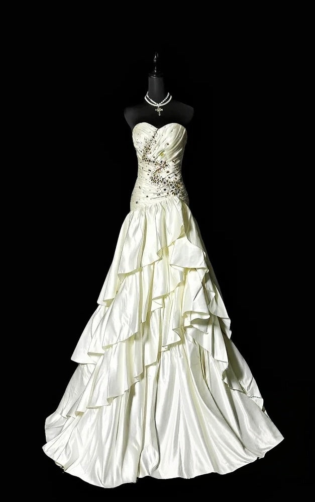 Sweetheart A Line Satin Wedding Dress Retro Evening Gown   P1775