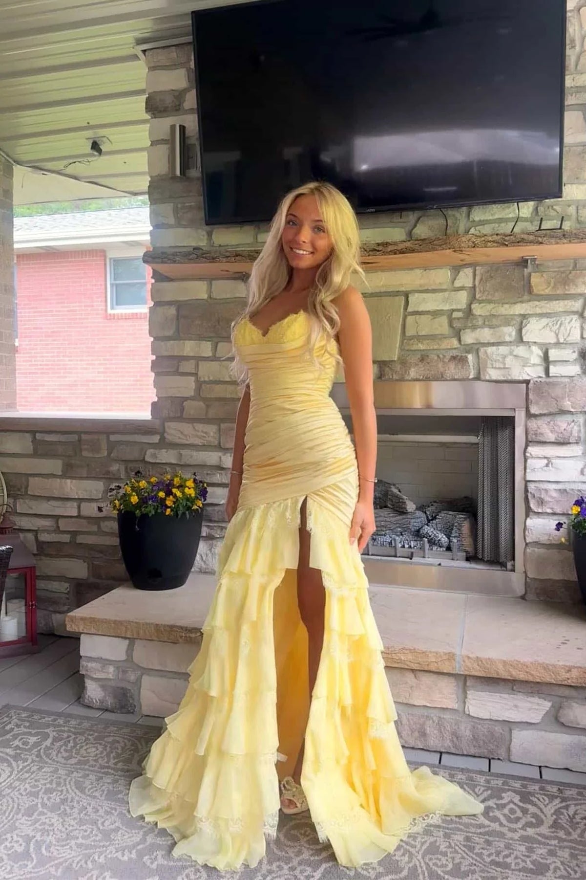 Sweetheart Layered Yellow Tiered Long Prom Dress With Slit  P2475