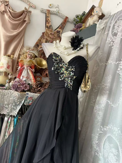 Sweetheart Neck Black Retro Prom Dress Beaded Evening Gown  P2683