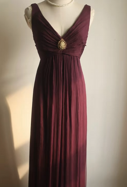 V Neck Burgundy Chiffon Evening Dress Wedding Guest Dress  P1102
