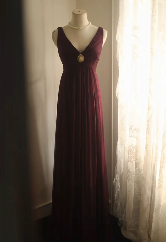 V Neck Burgundy Chiffon Evening Dress Wedding Guest Dress  P1102