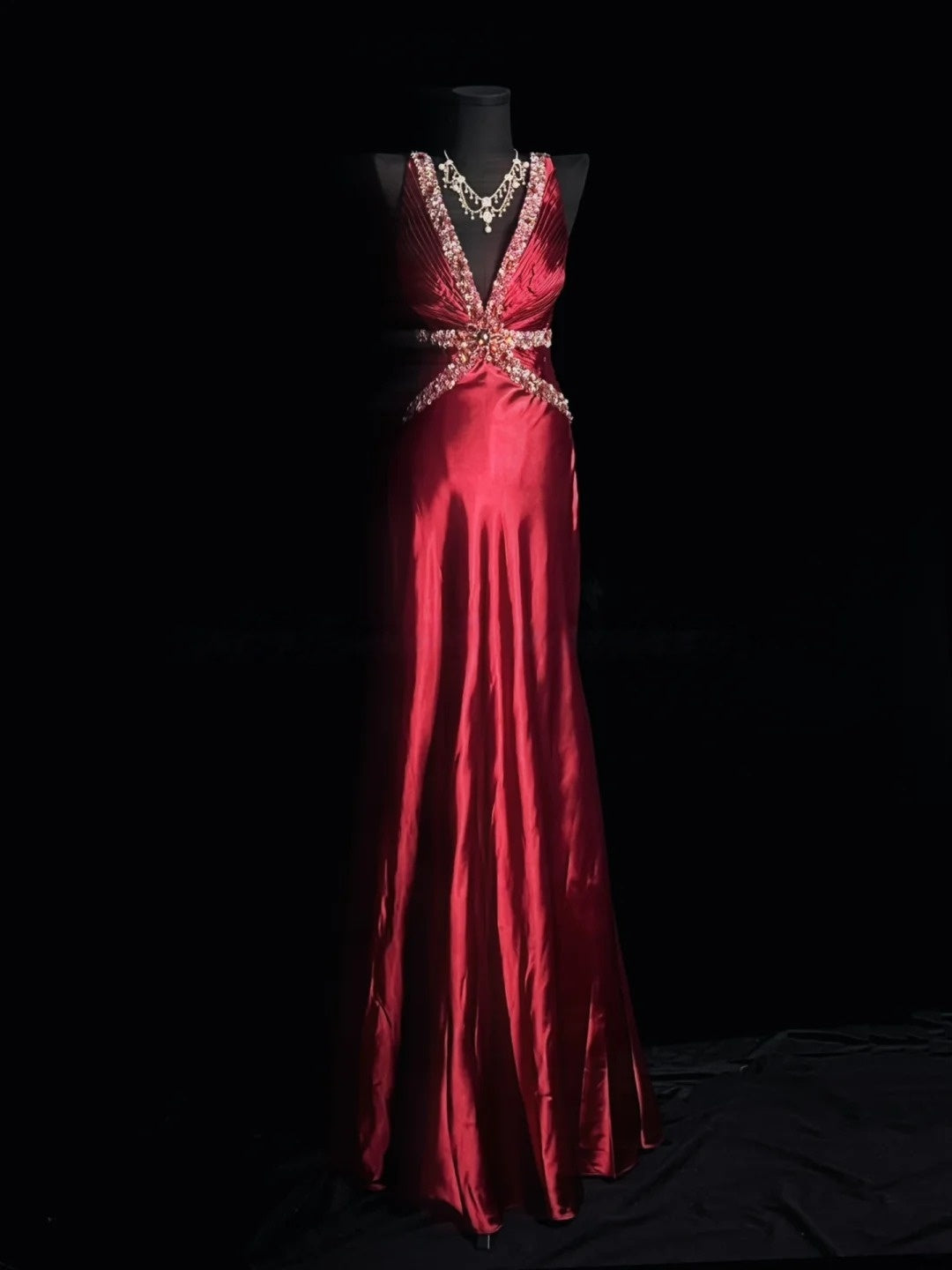 V Neck Burgundy Satin Prom Dress Sequin Straps Evening Dress  P1289