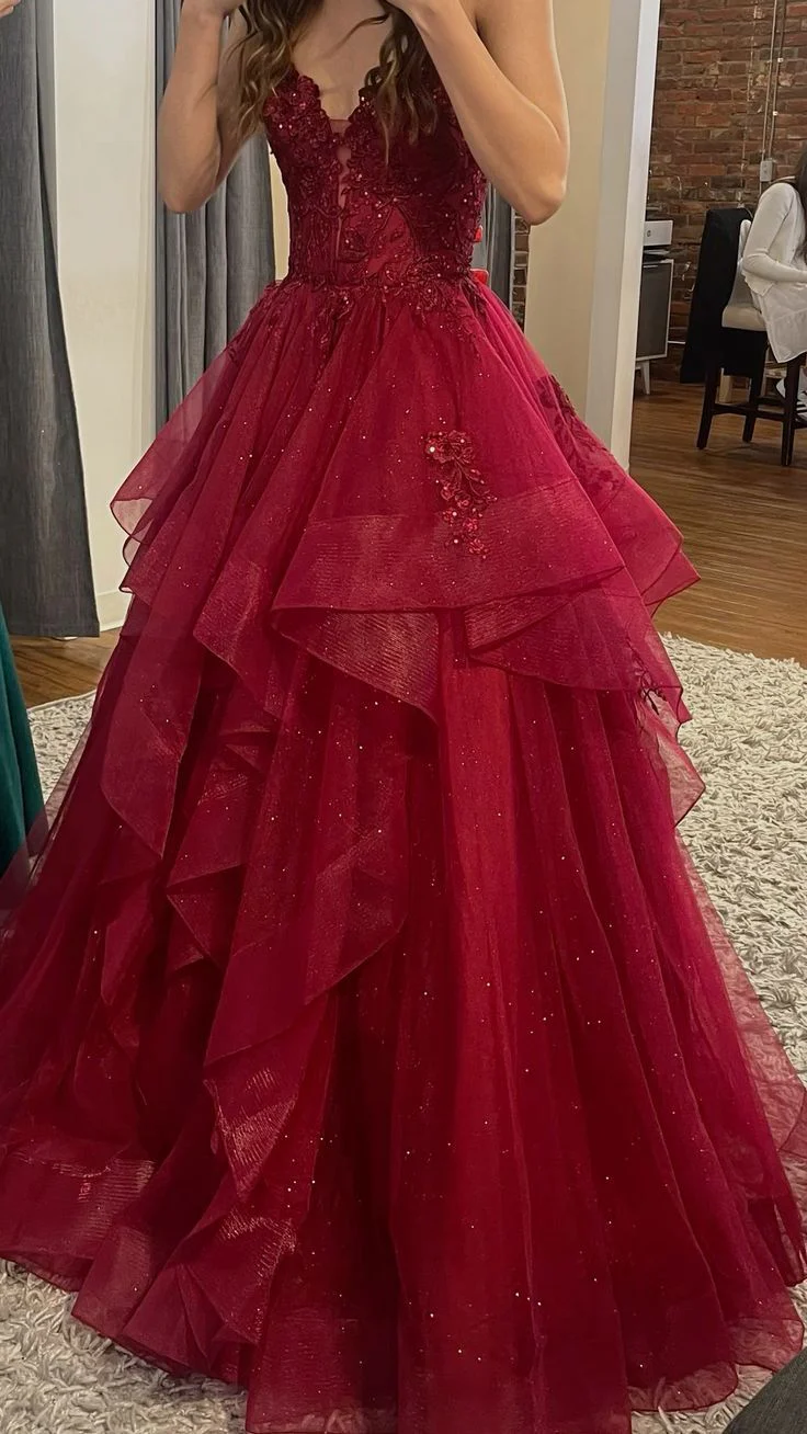 V Neck Burgundy Tulle A Line Prom Dress With Appliques  P910