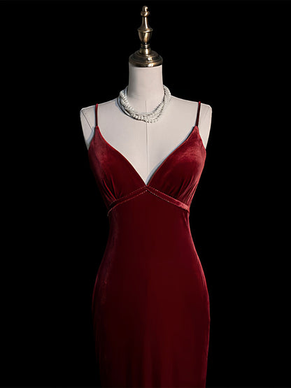 V Neck Burgundy Velvet Prom Dress with Slit Mermaid Evening Dress   P888