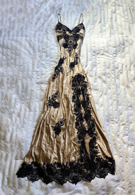V Neck Champagne Prom Dress With Black Applique Sexy Evening Dress With Slit  P904