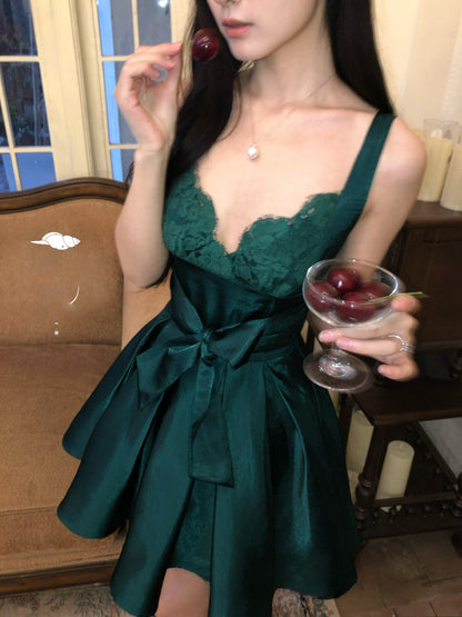 V Neck Emerald Green Satin Short  Homecoming  Dress A Line Birthday Dress  P937