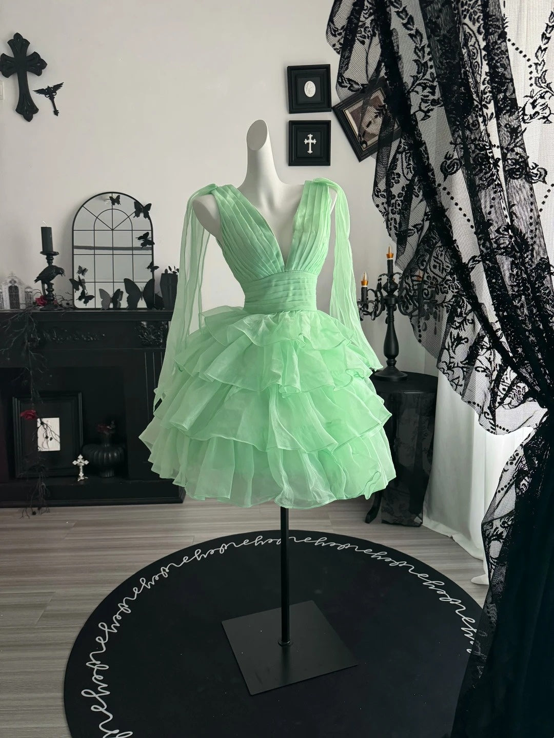 V Neck Green Layered Homecoming Dress Short Party Dress   P1961
