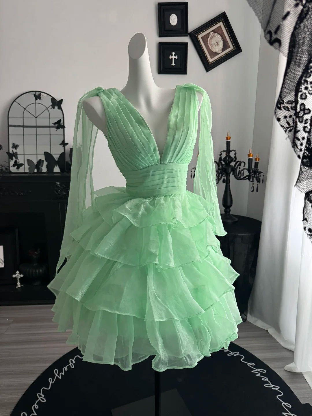 V Neck Green Layered Homecoming Dress Short Party Dress   P1961