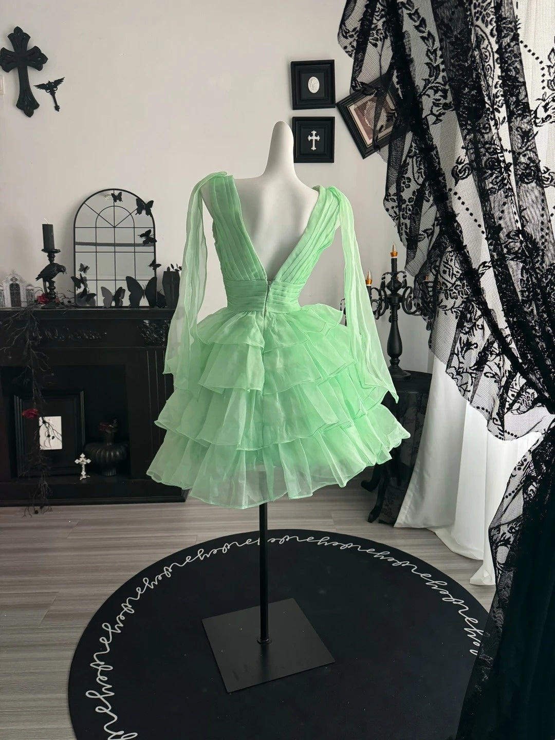 V Neck Green Layered Homecoming Dress Short Party Dress   P1961