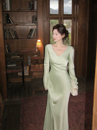V Neck Green Satin Modest  Formal Dress with Long Sleeves  P1553