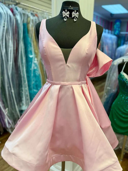 V Neck Pink Satin Homecoming Dress Short Birthday Dress With Bow Knot  P2305