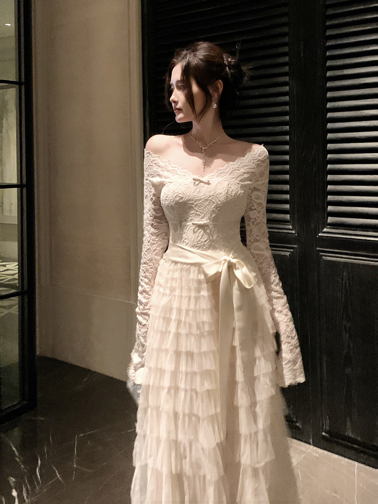 White Lace Evening Dress with Long Sleeves Tulle Birthday Dress  L52